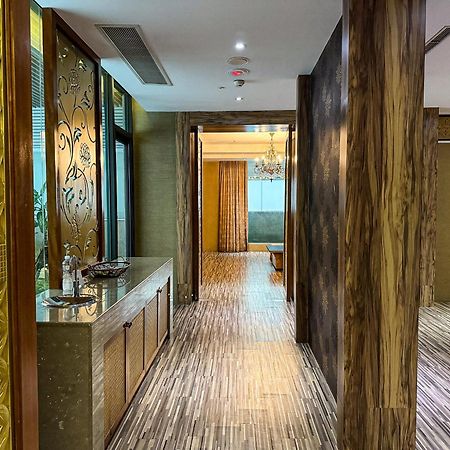 All-Ur Boutique Motel - Taichung Branch Buitenkant foto