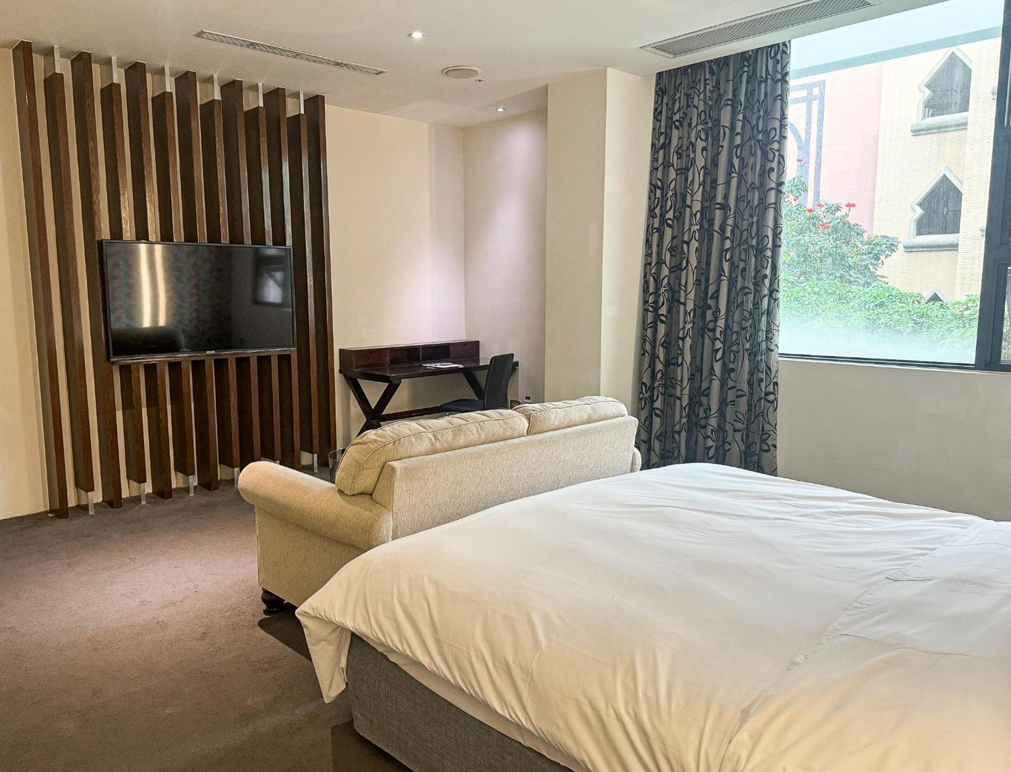 All-Ur Boutique Motel - Taichung Branch Buitenkant foto