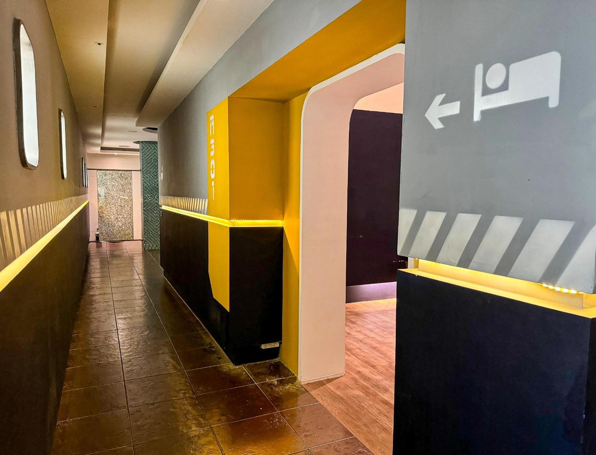 All-Ur Boutique Motel - Taichung Branch Buitenkant foto