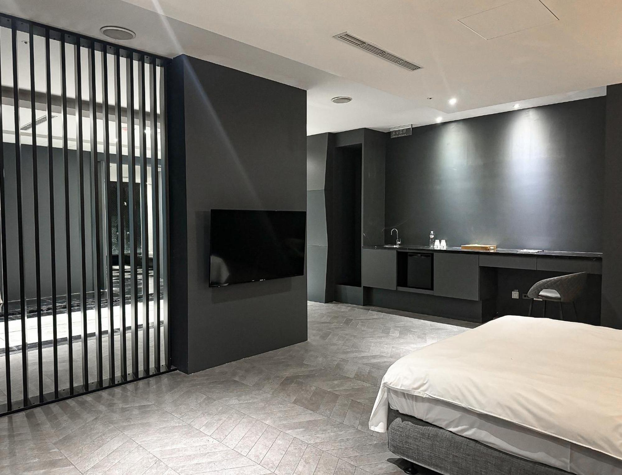 All-Ur Boutique Motel - Taichung Branch Buitenkant foto