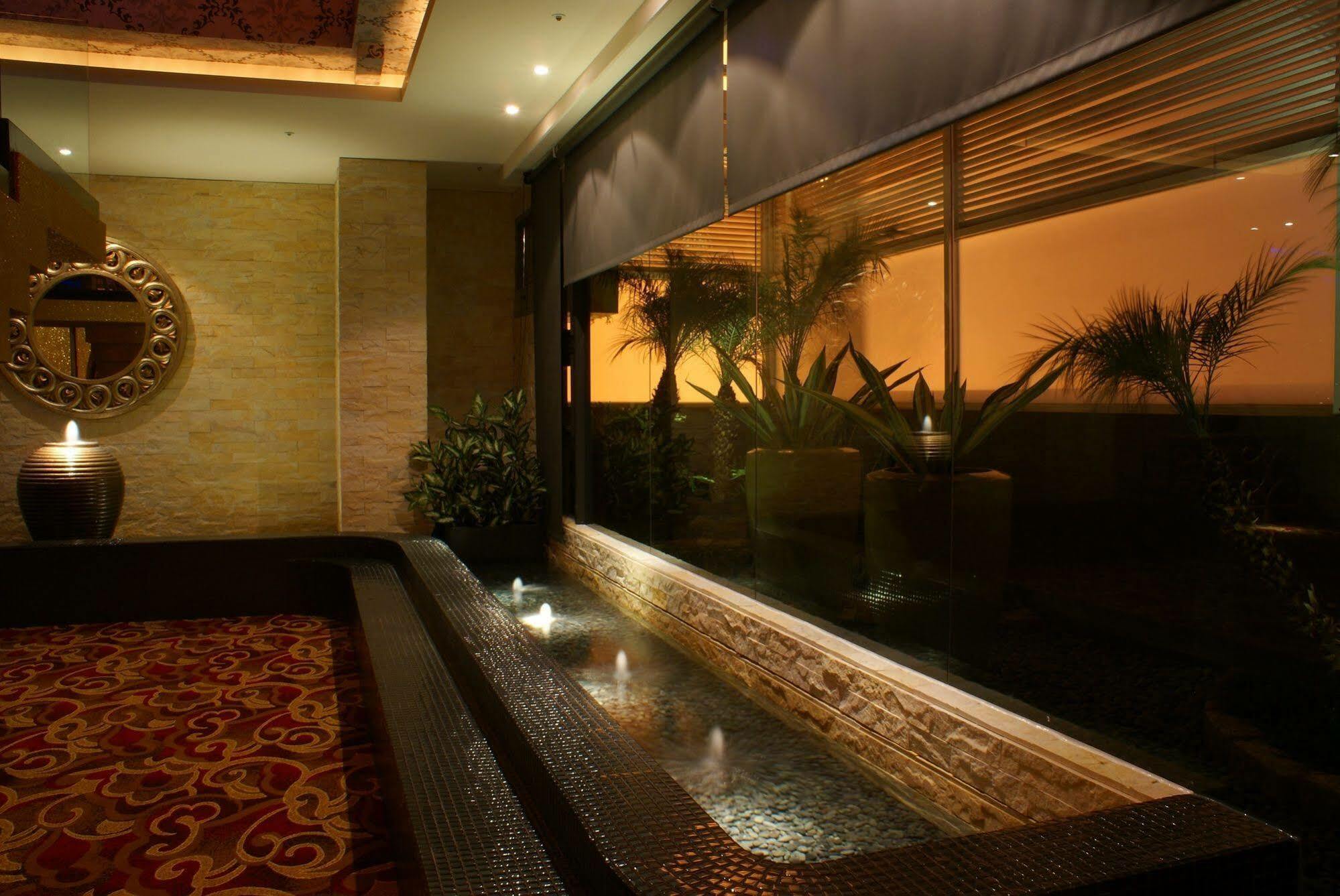 All-Ur Boutique Motel - Taichung Branch Buitenkant foto